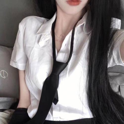 年轻之光海报